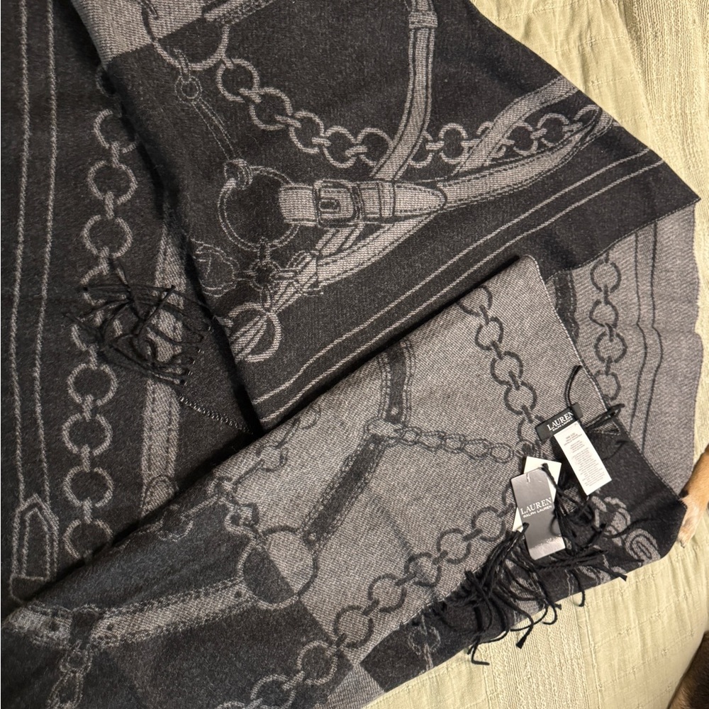 Lauren by Ralph Lauren NWT Equestrian Jacquard Gray wool wrap/cape - Picture 3 of 4